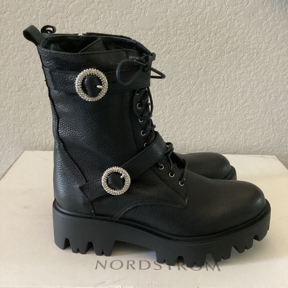 CHARLES DAVID Hacker Bootie (Women), size 6.5US / 37EU